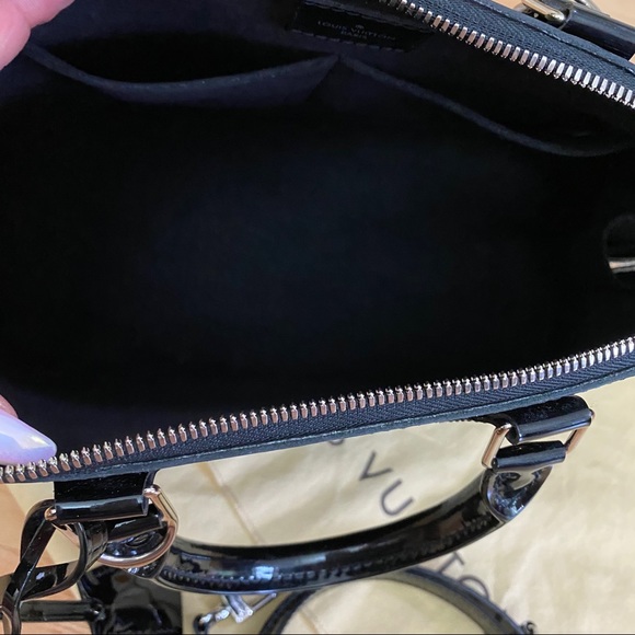 SOLD ON IG ✖️Louis Vuitton Alma PM Epi Electric - Picture 7 of 8